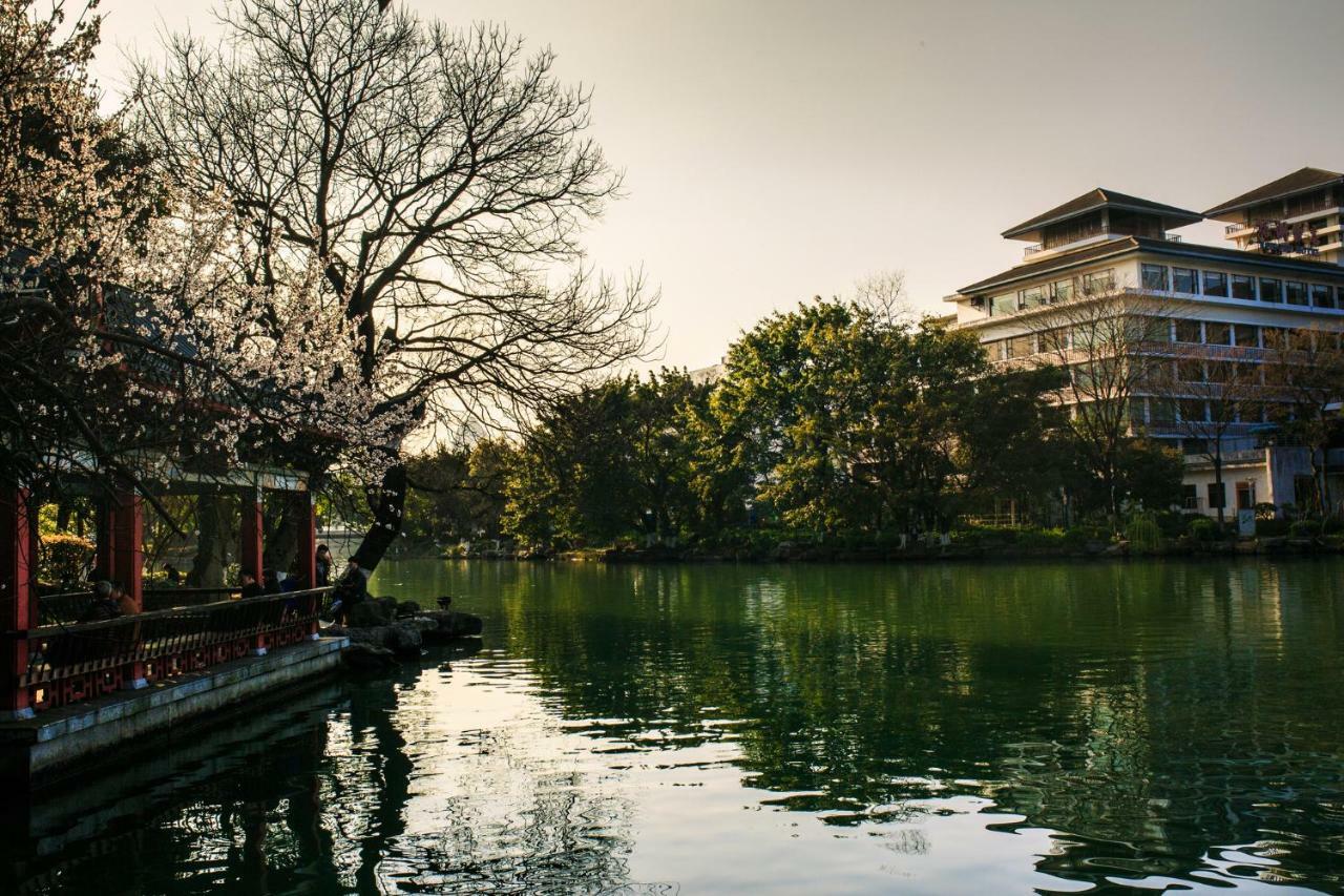 Guilin Ronghu Hotel Exterior foto