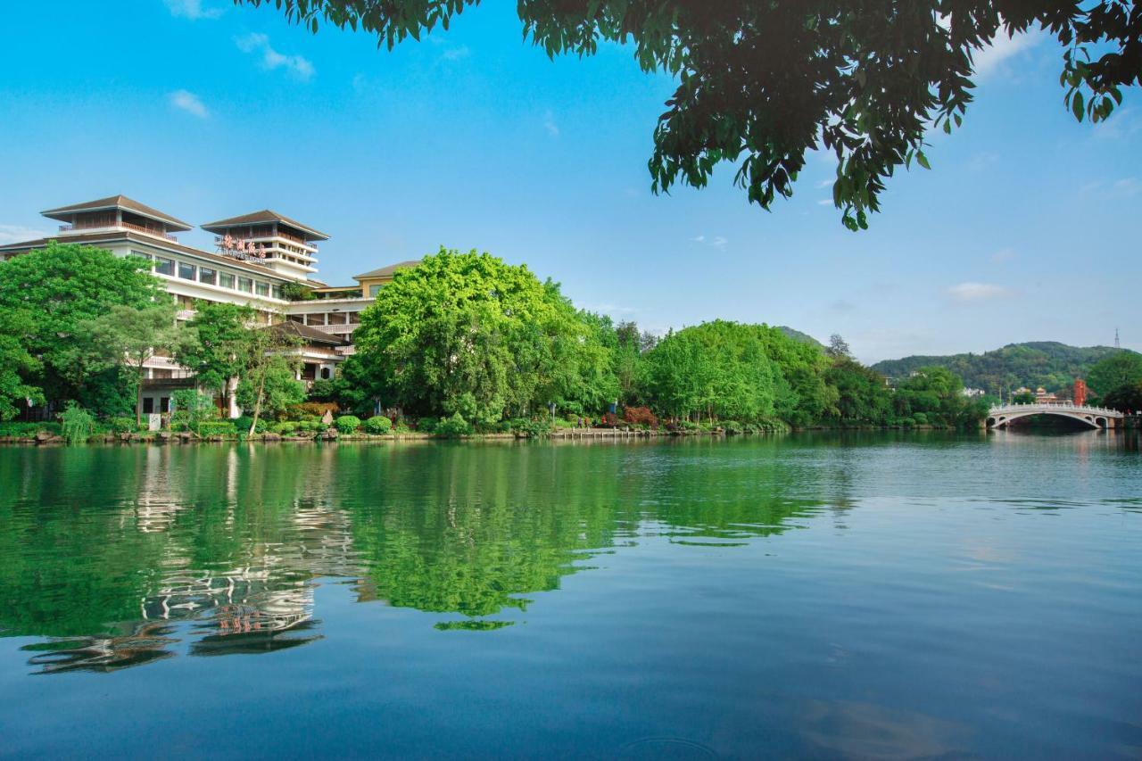 Guilin Ronghu Hotel Exterior foto